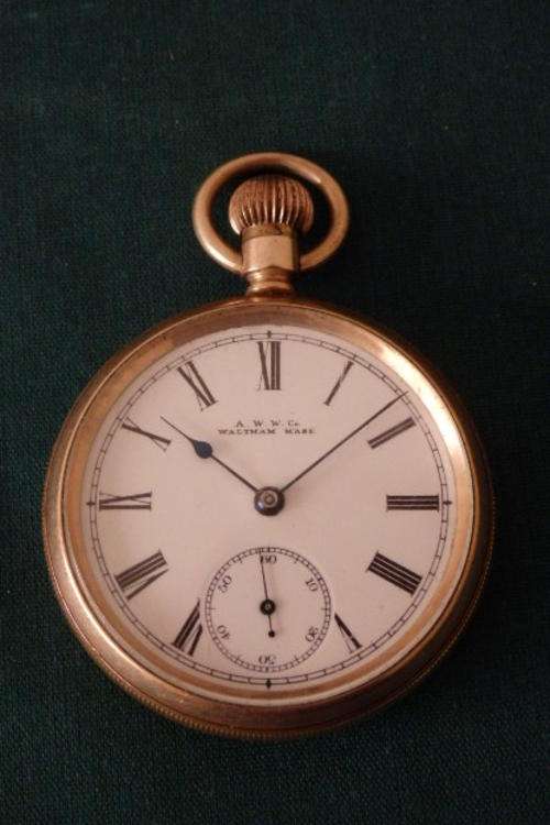 A MAGNIFICENT AND RARE ANTIQUE 14ct GOLD PLATED AW WALTHAM & Co. WIND-UP POCKET WATCH