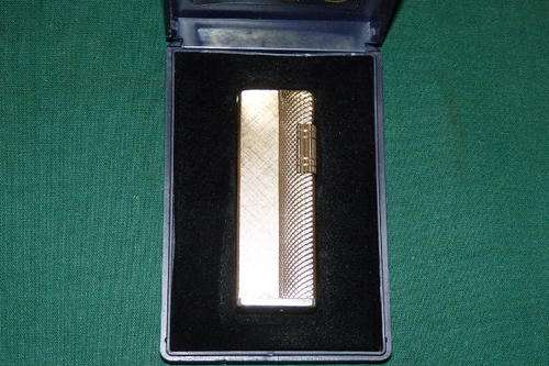 AN AWESOME VINTAGE WEST GERMAN "JUVENA" GOLD PLATED LIGHTER IN IT'S ORIGINAL BOX