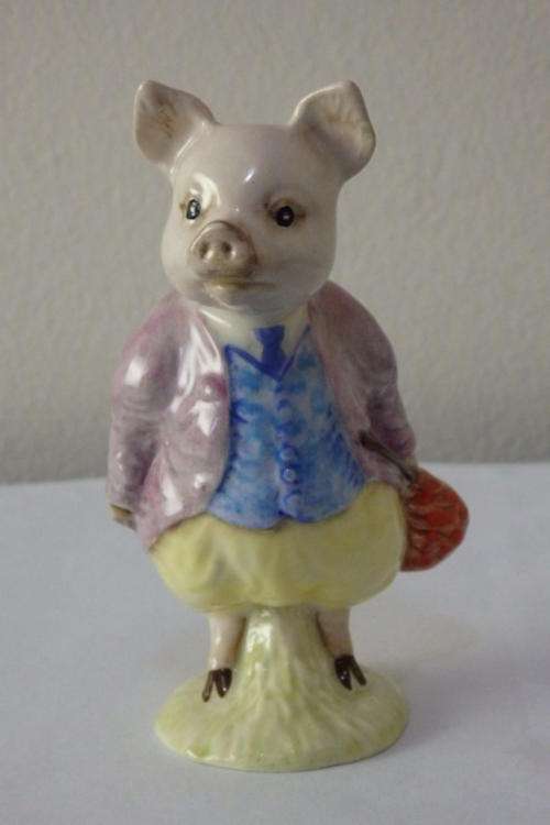 A FANTASTIC BESWICK "BEATRIX POTTER" "PIGLING BLAND" PORCELAIN FIGURINE IN MINT CONDITION
