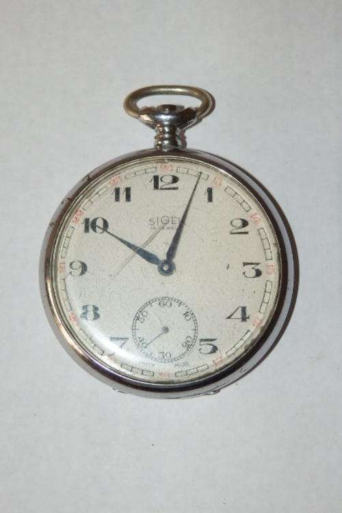 AN AWESOME SWISS MADE VINTAGE REMONTOIR ANCRE DE PRECISION "SIGEL" 18 JEWEL POCKET WATCH
