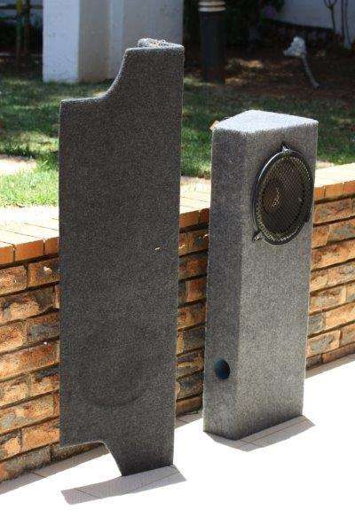 AN AWESOME "CARPETED" SUBWOOFER REMOVABLE BOX DESIGNED FOR THE BACK OF AN SUV