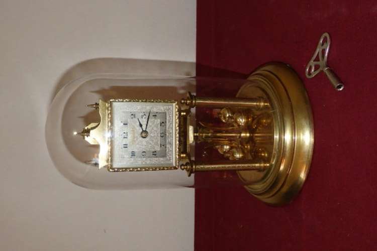 A MAGNIFICENT VINTAGE GERMAN MADE COMMANDO WIND UP DOME CLOCK IN EXCELLENT CONDITION