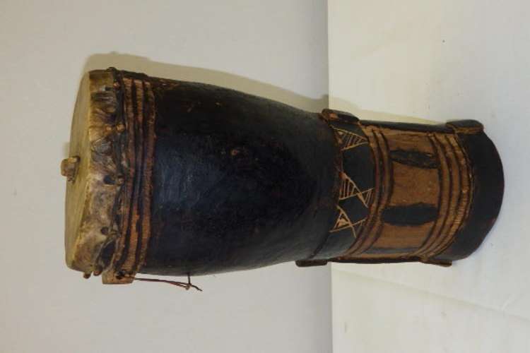 AN AMAZING ANTIQUE (1800's) HAND CARVED AFRICAN "DISTRESSED/ INJURED BUFFALO" HUNTING DRUM