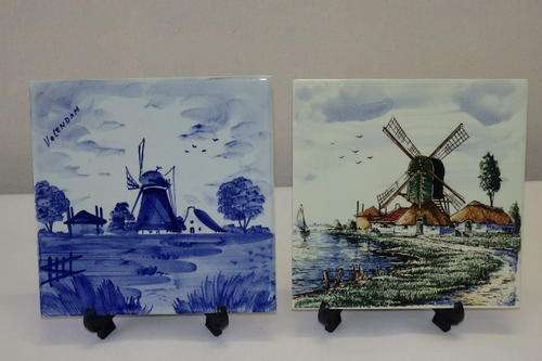 TWO SPECTACULAR HAND PAINTED COLLECTABLE DUTCH WINDMILLS CERAMIC WALL TILES IN EXCELLENT CONDITION