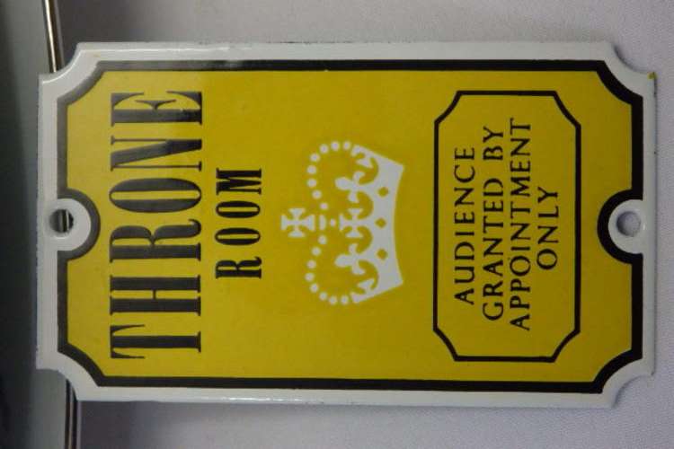 AN UNUSUAL AND QUITE AWESOME BLACK, YELLOW AND WHITE ENAMELLED "THRONE ROOM" DOOR PLAQUE