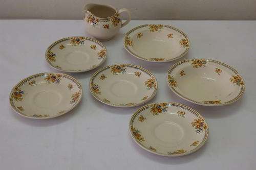 A SUPER COLLECTION OF MIXED VINTAGE (c1930's) MADDOCK OF ENGLAND "IVORY WARE" PIECES