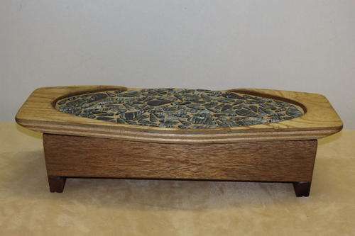 A VERY UNUSUAL AND BEAUTIFULLY MADE WOODEN STORAGE BOX WITH A HINGED LID AND "CONICAL SHELL" TILES