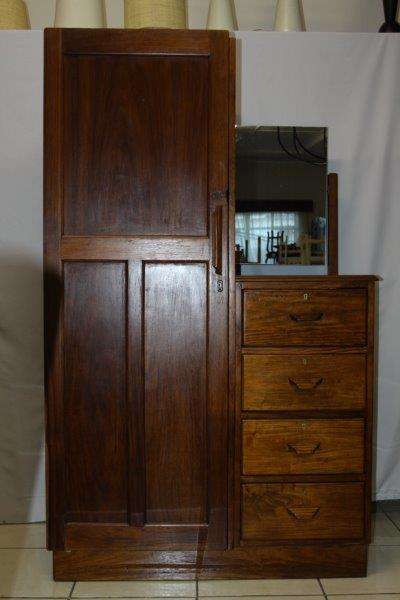 AN EXQUISITE ANTIQUE MIRROR DRAWS & CUPBOARD (JONGMAN'S KAS) IN GREAT CONDITION! STUNNING FURNITURE!
