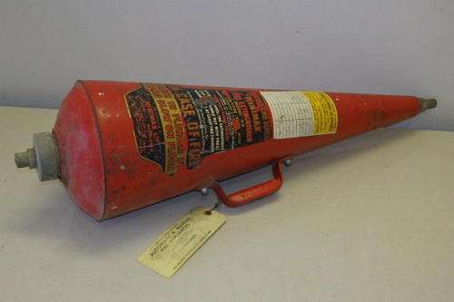 A FANTASTIC VINTAGE (c1950) MINIMAX MODEL 4B "CONE SHAPE" FIRE EXTINGUISHER
