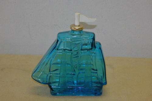 A FANTASTIC VINTAGE "OLD SPICE" "SHIPS DECANTER" AFTER SHAVE LOTION COLLECTABLE BOTTLE