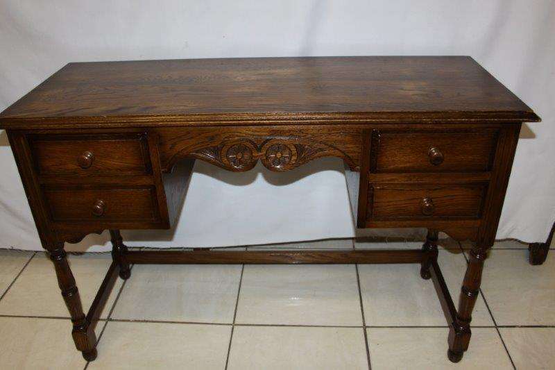 WOW!!! A STUNNING ANTIQUE LADIES WRITING DESK c/w 6 DRAWS!!! UNIQUE AND VERY BEAUTIFUL!!!
