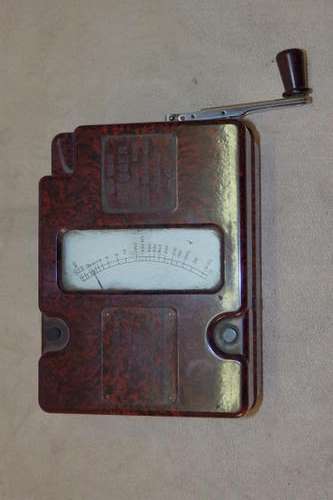AN AMAZING VINTAGE (1933) ENGLISH MADE EVERSHED & VIGNOLES LTD 500v "MEGGER" CURRENT TESTER
