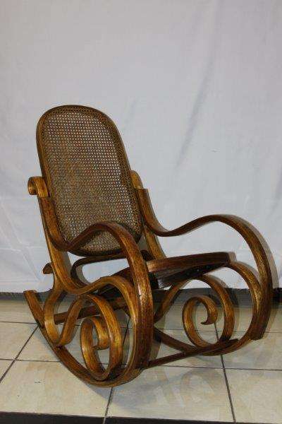 A STUNNING ANTIQUE, VERY VALUABLE BENTWOOD ROCKER IN FANTASTIC CONDITION!!! WOW!!! AWESOME!!!