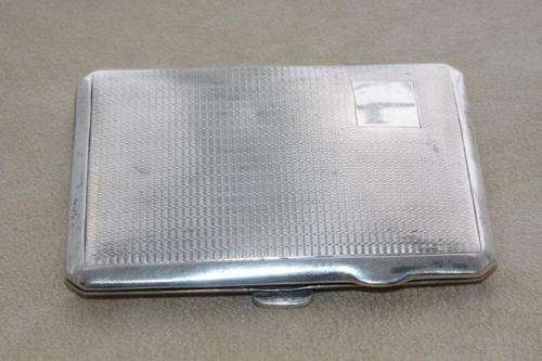 A MAGNIFICENT VINTAGE HALLMARKED STERLING SILVER GENTLEMAN'S CALLING CARD HOLDER