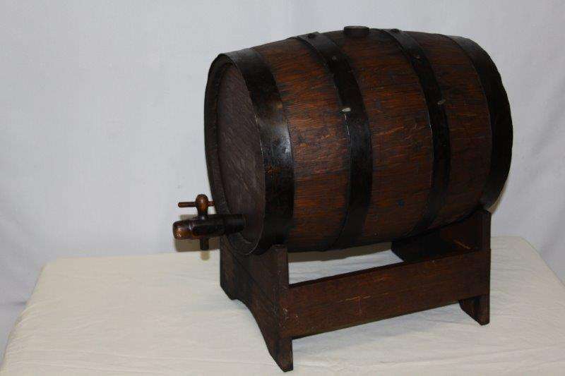STUNNING ORIGINAL & AUTHENTIC LARGE OAK WINE OR BRANDY BARREL c/w WOOD TAP & ORIGINAL WOOD STOPPER!!
