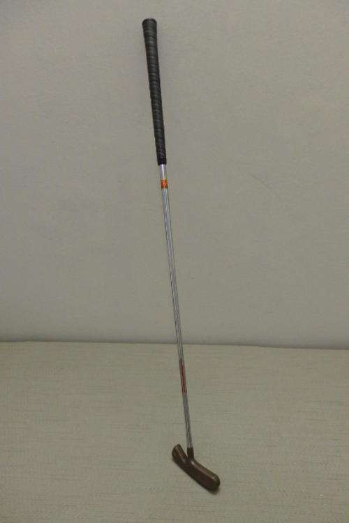 AN FANTASTIC VINTAGE "JOHN LETTERS" OF SCOTLAND "GOLDEN GOOSE" MKIII MASTER MODEL SERIES GOLF PUTTER