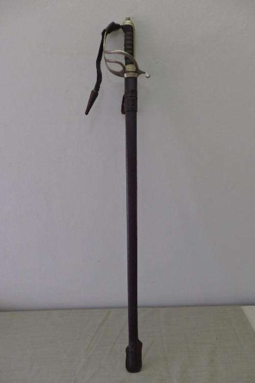 A FANTASTIC "SOLINGEN OF GERMANY" SOUTH AFRICAN OFFICERS DRESS SWORD IN ITS LEATHER SCABBARD