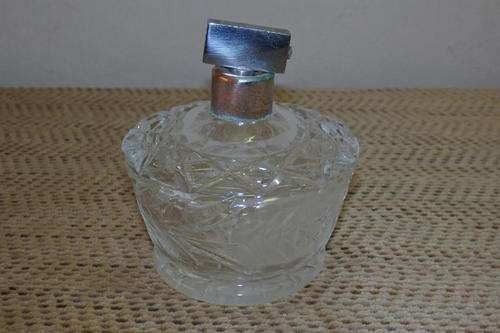 AN EXQUISITE VINTAGE ROSE CUT LEAD CRYSTAL LADIES PERFUME VAPORIZER BOTTLE
