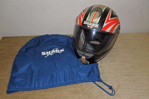 AN AWESOME SHARK RSF2 IMPULSION (RED SILVER AND BLACK) FULL FACE MOTORBIKE HELMET