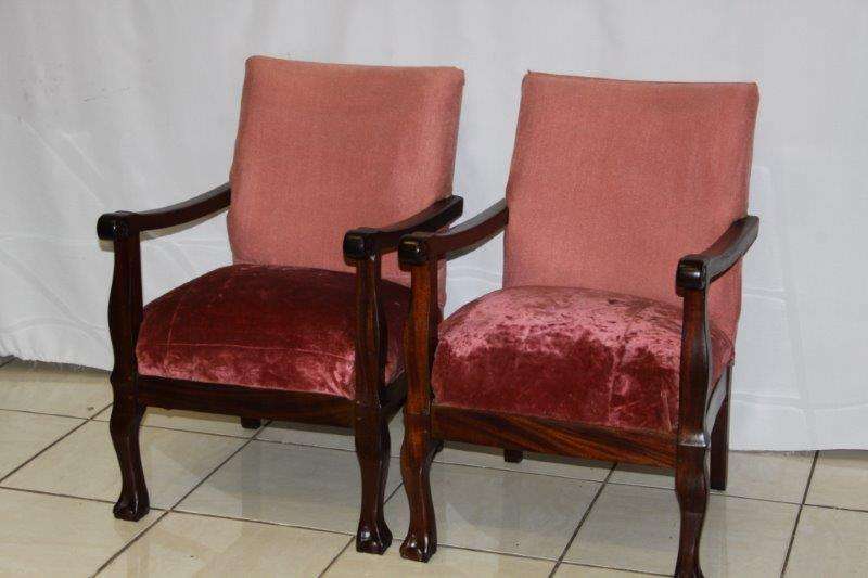 WOW!!! A BEAUTIFUL PAIR OF ANTIQUE CARVED BALL & CLAW CHAIRS; PERFECT FEATURE PIECE! bid / chair