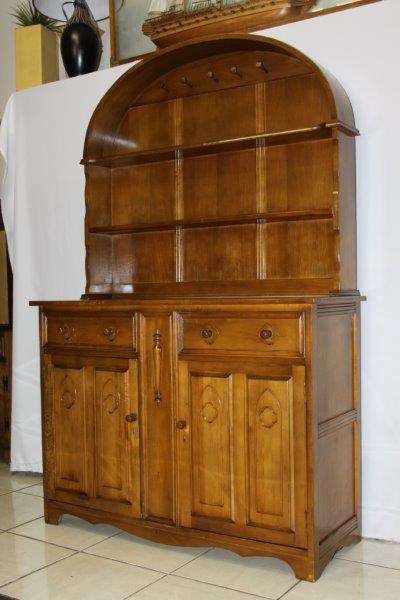 AN EXQUISITE VINTAGE OAK WELSH DISPLAY DRESSER IN EXCELLENT CONDITION - STUNNING FURNITURE!!!