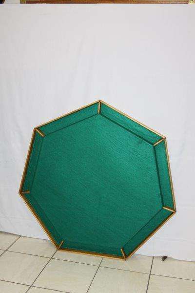 AN EXQUISITE SOLID OAK 7-SIDED CARD / POKER TABLE c/w FOLDING LEGS FOR EASY STORAGE!!! AWESOME!!!