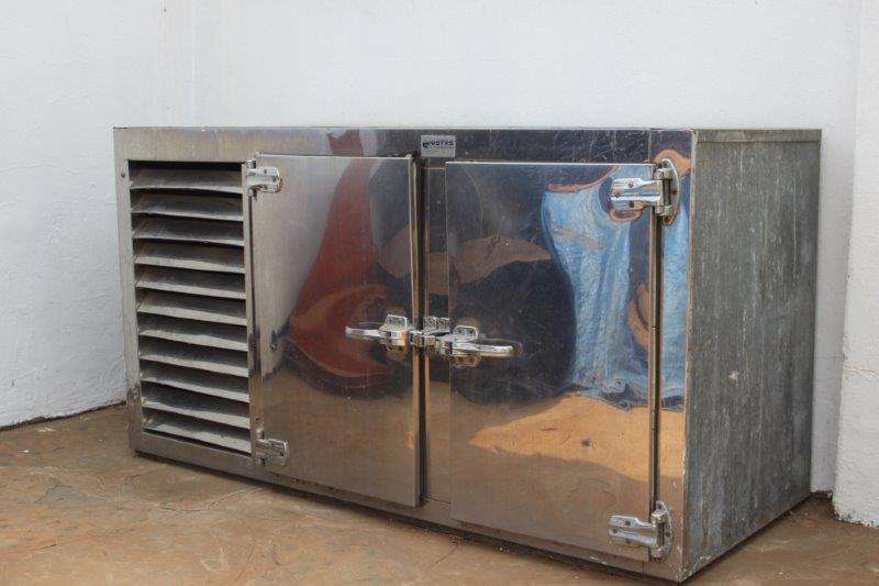 AN AWESOME INDUSTRIAL 2-DOOR STAINLESS FRIDGE COMPLETE... VERY NICE VISIBLE CONDITION!!!