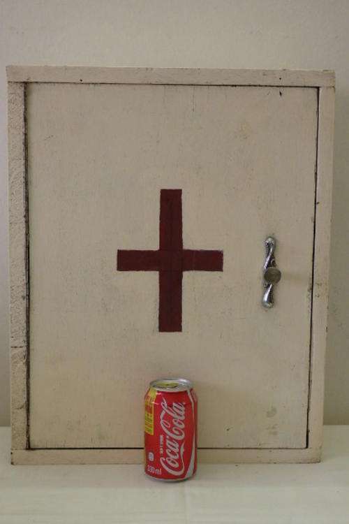AN AWESOME "LARGER" WHITE WOODEN "MEDICAL" AID BOX WITH THREE SHELVES AND MAGNETIC LATCH