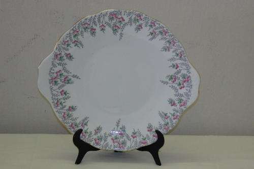 A SUPERB & EXCEPTIONALLY RARE ROYAL ALBERT OF ENGLAND "ROSEDROP" BONE CHINA CAKE PLATTER circa 1940!