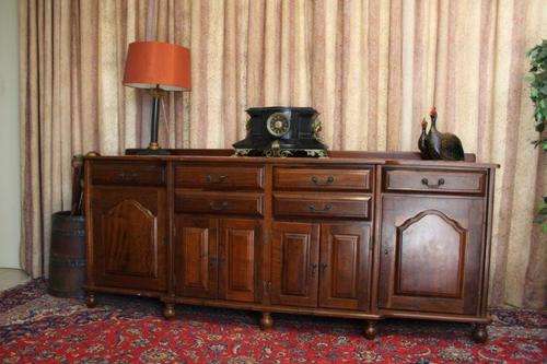 WOW!!! A BREATHTAKING UNIQUE SOLID IMBUIA SIDE SERVER WITH EXQUISITE DETAIL!!! GORGEOUS FURNITURE!!!