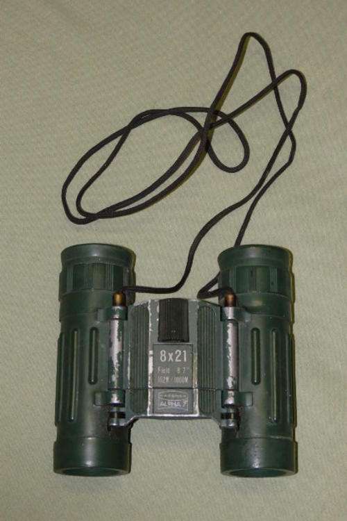 AN AWESOME PAIR OF VINTAGE KASSNAR "ALPHA 7" 8x21 COMPACT FIELD BINOCULARS
