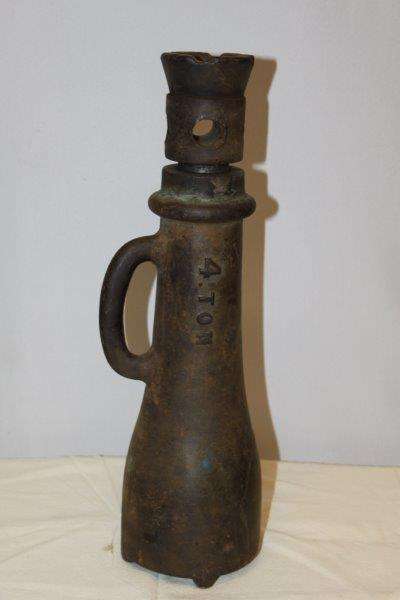 A RARE & VERY AWESOME ANTIQUE 4-TON OX WAGON JACK!!! WOW, THIS IS A COLLECTOR PIECE OF NOTE!!!!!!!!!