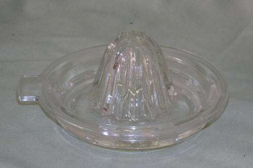 A GORGEOUS "LARGER" GLASS CITRUS SQUEEZER/ JUICER WITH A PITH CATCHER AND SLOTTED BASE