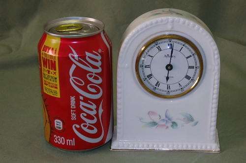 A RARE VINTAGE (1984) AYNSLEY OF ENGLAND "LITTLE SWEETHEART" BONE CHINA CLOCK