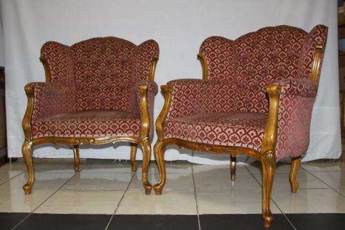 TWO MAGNIFICENT GORGEOUS OAK VICTORIAN CHAIRS IN PRISTINE CONDITION! EXQUISITE FURNITURE! bid/chair