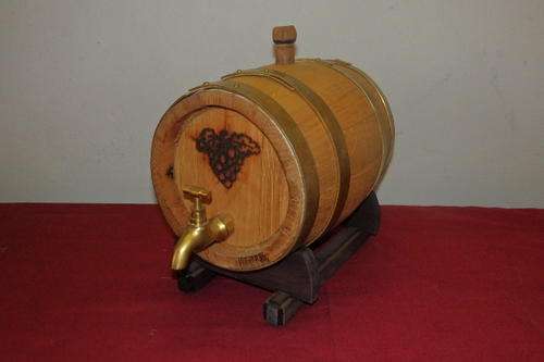 AN AWESOME WOODEN OAK (FRENCH OAK?) KEG WITH BRASS BARREL RINGS AND A SOLID BRASS TAP