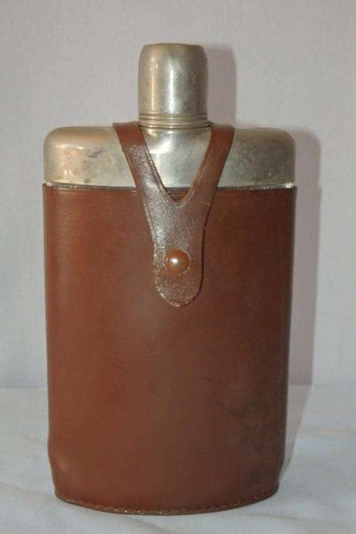 AN AWESOME "LARGER" ORNAMENTAL HIP FLASK WITH A STEEL SHOULDER AND LID COMBINATION