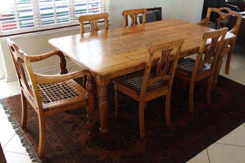 A LARGE SOLID OREGON DININGROOM TABLE with 2 MAGNIFICENT RIEMPIE CARVERS & 4 RIEMPIE CHAIRS! AWESOME