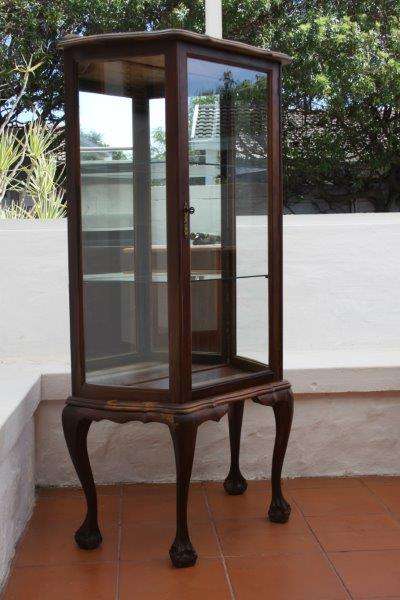 AN EXQUISITE TALL SOLID BLACKWOOD ANTIQUE BALL & CLAW SHOWCASE w STUNNING DETAIL IN GREAT CONDITION!
