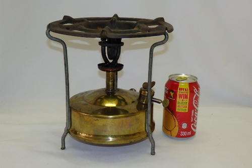 AN AWESOME BRASS "APEX" PARAFFIN PRESSURE STOVE IN ITS ORIGINAL BOX = PERFECT CAMPERS STOVE