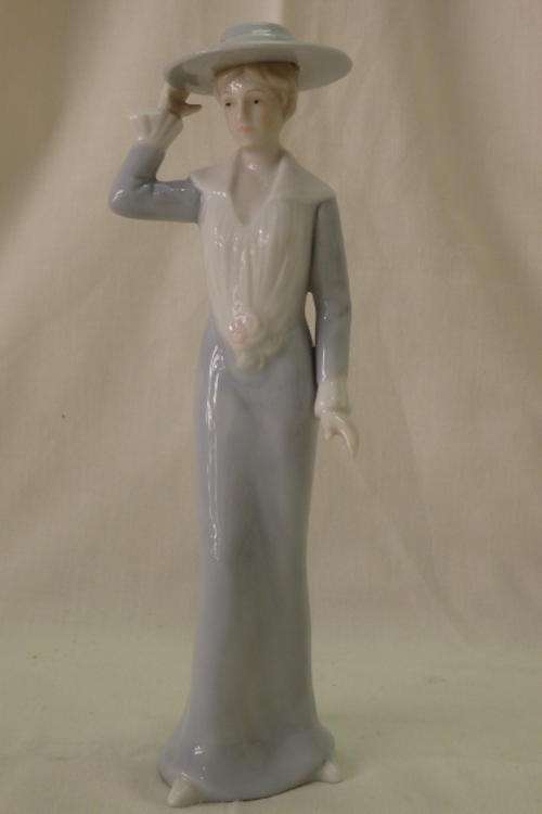 A MAGNIFICENT AND EXTREMELY RARE VINTAGE (c1950's) ART DECO IPL PORCELAIN FIGURINE OF CECILE