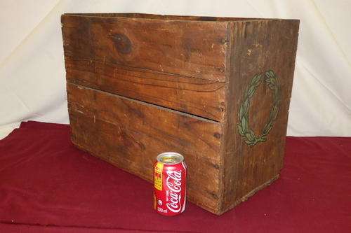 AN AWESOME VINTAGE "LAUREL PARAFFIN OIL" BRANDED WOODEN CRATE IN GREAT CONDITION FOR ITS AGE
