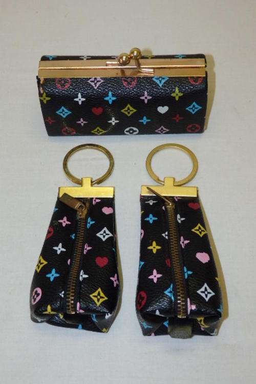 THREE AMAZING ASSORTED LADIES COIN PURSES IN DIFFERENT SHAPES AND STYLES bid/purse