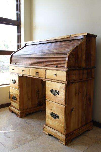 WOW! EXQUISITE ANTIQUE SOLID ENGLISH SPRUCE ROLL-TOP WRITING DESK, GORGEOUS! PERFECT TO SHABBY CHIC