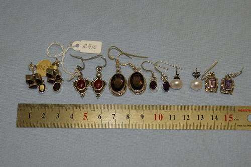 SIX STUNNING STERLING SILVER EARRING SETS WITH PEARLS, GARNETS AND AMETHYSTS bid/pair