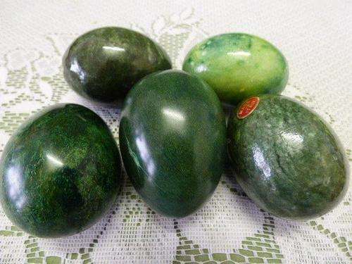 A STUNNING COLLECTION OF ITALIAN MADE 'SHADES OF GREEN' POLISHED STONE EGGS, BEAUTIFUL!!!