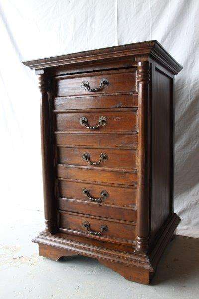 AN EXQUISITE IMPORTED 'MALAY' / INDONESIAN SOLID TEAK CHEST OF DRAWS WITH LOADS OF CHARACTER!