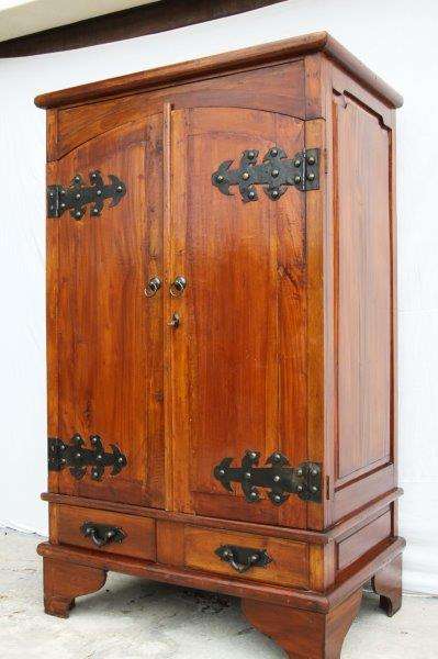MAGNIFICENT BURMESE TEAK BALI DRINKS / TV / LINEN / ALL PURPOSE CABINET w 2 DRAWS! free to Edenvale
