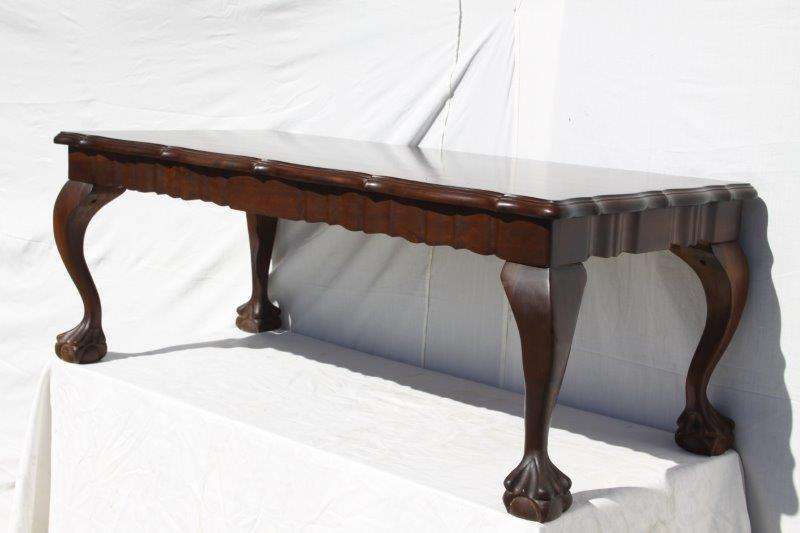 AN EXQUISITE SOLID IMBUIA BALL & CLAW COFFEE TABLE! STUNNING FURNITURE IN EXCELLENT CONDITION!