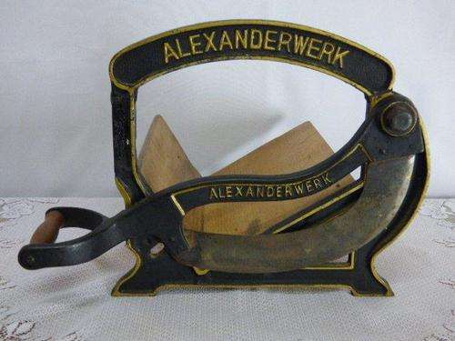 A SUPERB VINTAGE ALEXANDER 322 TOBACCO CUTTER, STUNNING IN THE BAR OR LAPA AS A BILTONG CUTTER!!!